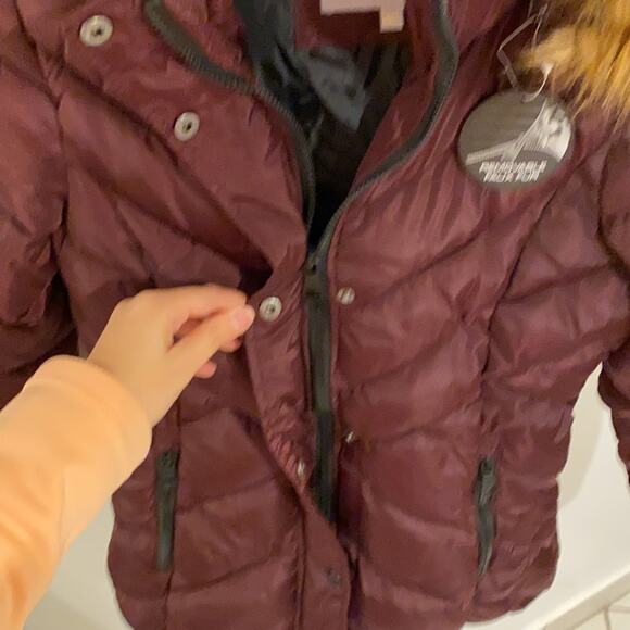 NWT Madden Girl Juniors Faux-Fur Trim Hooded Merlot M - Picture 7 of 15